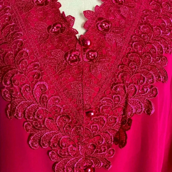 K C STUDIO | Vintage Magenta Lace Embroidered Satin Button Down Blouse Size 16W - Picture 8 of 9